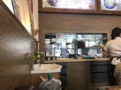 -笑来喜馄饨小笼工坊店(湖滨街店)