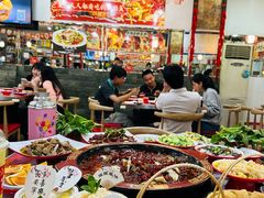 -烧哥美蛙肥肠鱼火锅·十五年社区店