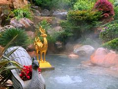 -七彩云南古滇温泉山庄