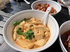 -小洞天柴火土菜馆