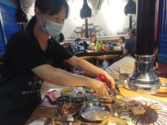 -老炉家木炭烤肉(长江国际店)
