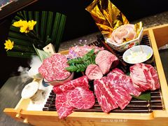 -铭牛烧肉·和牛海鲜自助(高新月牙湖店)