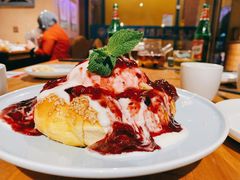 烤馕配果酱冰淇淋-胖老汉椒麻鸡清真新疆菜(西御街店)