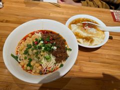 -周小波重庆小面·重庆名小吃(邹容路店)