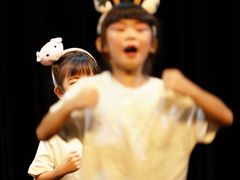 -猴有戏教育戏剧·音乐剧·主持口才·演讲朗诵辩论(环球港华师大校区)
