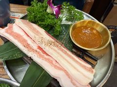 -明洞阿姨·韩式酱蟹烤肉·创意料理(三元桥店)