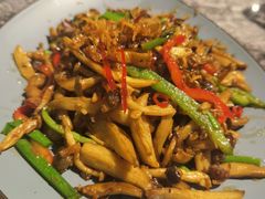 xo酱爆炒菌菇-鹿港小镇(霄云店)