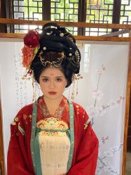-一揽芳华汉服旗袍体验馆(拙政园店)