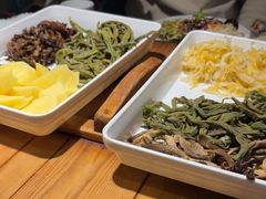 -万里闯关东铁锅炖菜馆(高新旗舰店)