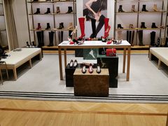 -STUART WEITZMAN(静安嘉里中心店)