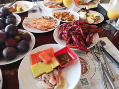 -荣誉国际酒店-云顶旋转餐厅