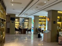 -杭州西湖湖滨银泰亚朵酒店