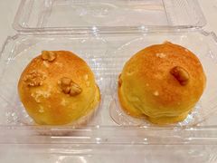 脆皮蛋黄酥-鲍师傅糕点(永安里店)