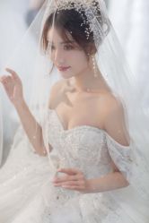 -艾米丽婚纱礼服