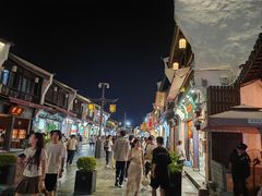 -吴山路夜市