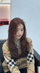 -镁连社·美联社