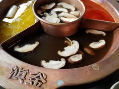 -滇釜火锅·能喝汤的火锅(车公庄店)