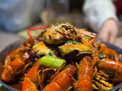 -肥肥虾庄·金牌油焖大虾(汉街SKP店)