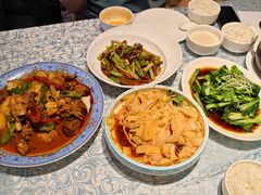 -巴扎美食·新疆菜·西域歌舞表演餐厅(新疆大厦店)