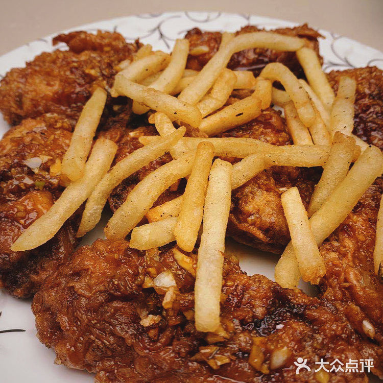 让弟弟妹妹舔锅的蜜汁蒜香酱油炸鸡!超级简单!