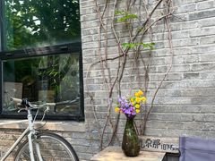 -出走咖啡·面包(宋庄店)