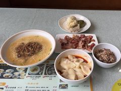 -正一涵老味道名小吃(广汉总店)