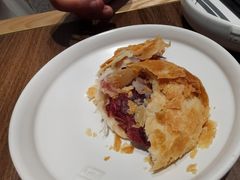 现烤鲜花饼-云海肴云南菜(浦江欢乐颂店)