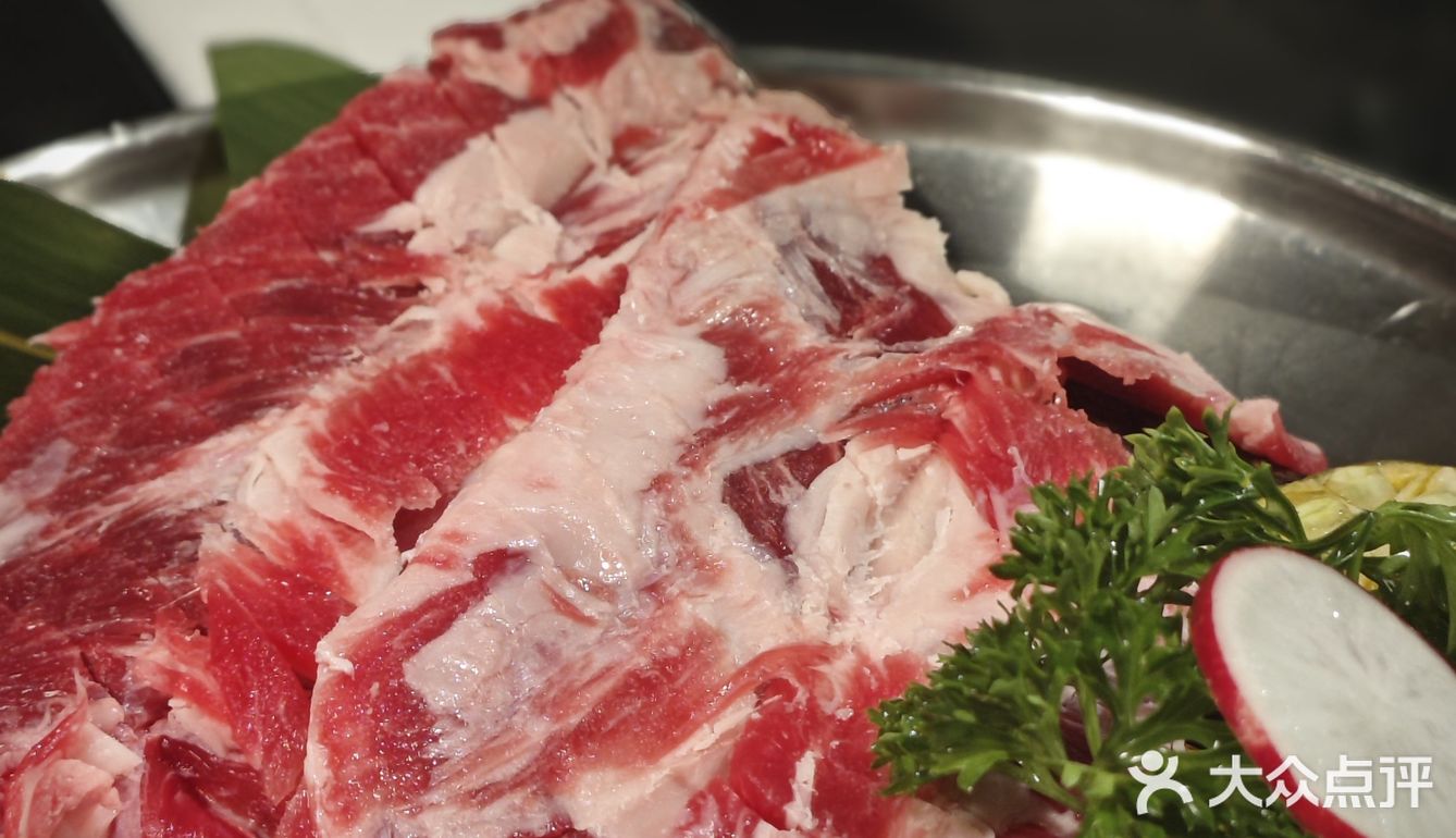 在韩国吃草料！！！在中国吃烤肉