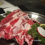 在韩国吃草料！！！在中国吃烤肉