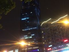 -上海龙之梦万丽酒店