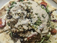 照烧鸡肉配牛油果拉法沙拉-HELLO 27 意面·沙拉·帕尼尼