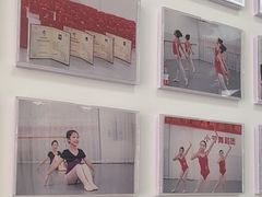 -小芳舞蹈团·少儿舞蹈·中国舞(龙江校区)