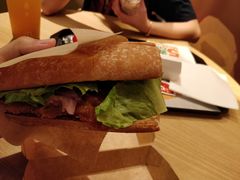板烧鸡腿汉堡-麦当劳(豫园店)
