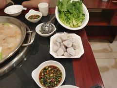 -老来福·非遗酸汤兔(凯旋路店)