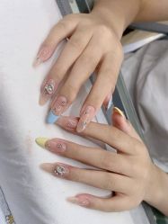 -艾珂·美甲美睫