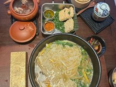 -银米·云南传统过桥米线(双廊黑金冠店)