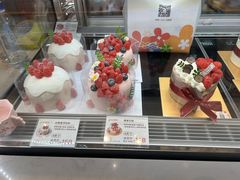 -花花卷卷·鲜食蛋糕(静安久光百货店)