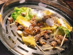 小花螺-日进一片海.生腌海鲜火锅.宵夜烧烤(三里屯总店)
