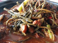 干豇豆烧藏香猪-林芝工布庄园希尔顿酒店-猎味中餐厅