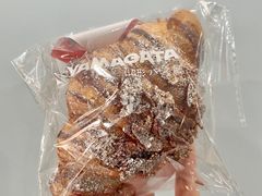 杏仁可颂-山形面包店