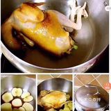 用厨房用纸擦干表面，苹果洗净并切片备用