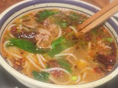 -云阿蛮云南生烫牛肉米线(奉贤路店)