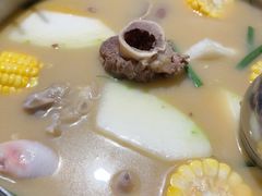-肥仔文澳门猪骨煲(南京西路店)