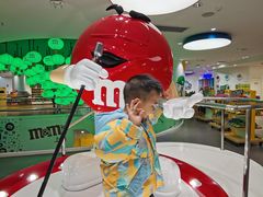 -m豆巧克力世界(上海世茂广场店)