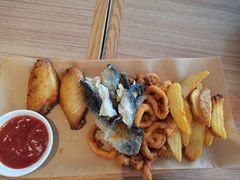 -必胜客(华南摩尔店)