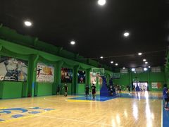 -健龙森俱乐部·游泳·健身·羽毛球综合体育馆