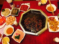 -山城年华老火锅(玉林店)