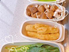 -海底捞火锅(曹安公路店)