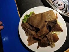 屠场鲜毛肚-洞府防空洞老火锅(解放碑总店)