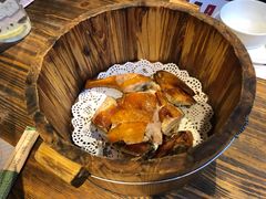 -胡桃里音乐餐厅(陶溪川店)(川湘赣菜·世界百大酒庄直供红酒·音乐表演)
